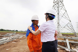 PHỤ NỮ EVNNPC – BẢN LĨNH, SÁNG TẠO, THẮP SÁNG NIỀM TIN 2