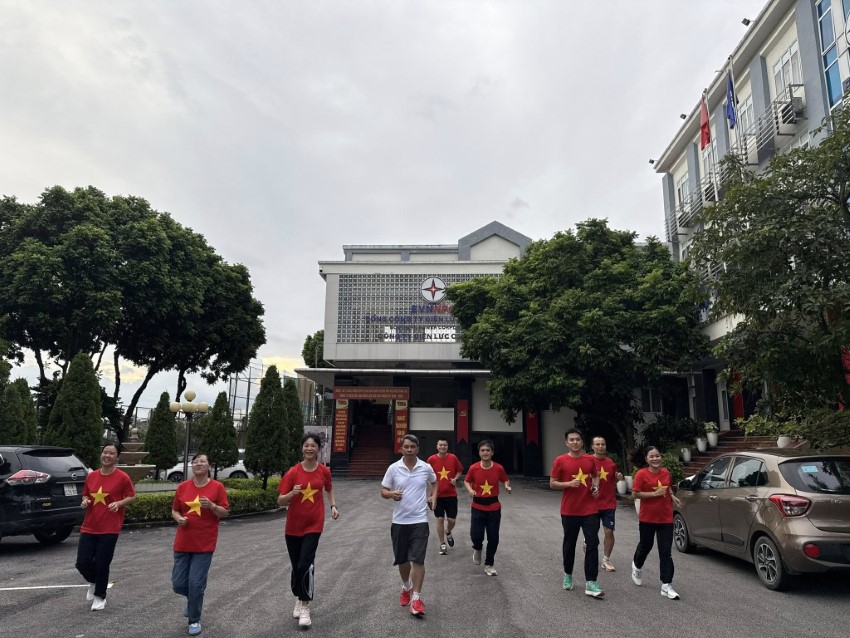 Sôi nổi Giải chạy UPRACE PCCB 2025 – Sức trẻ ngành điện Cao Bằng 1