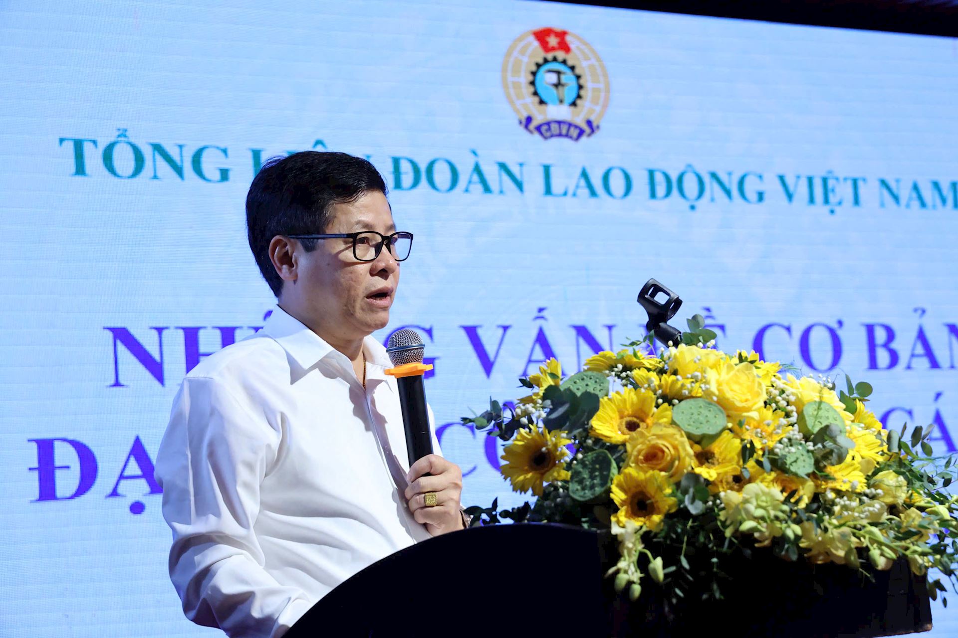 Tập huấn nghiệp vụ công đoàn: Chuẩn bị nhân lực vững vàng cho Đại hội Công đoàn các cấp nhiệm kỳ 2025-2030 2
