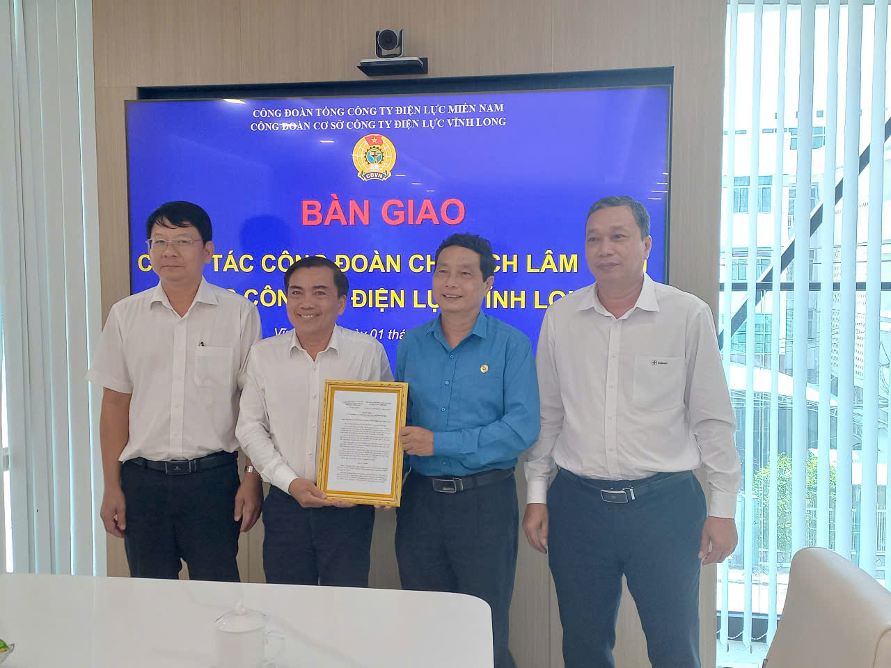 Thành lập mới Công đoàn cơ sở Công ty Điện lực Vĩnh Long 2