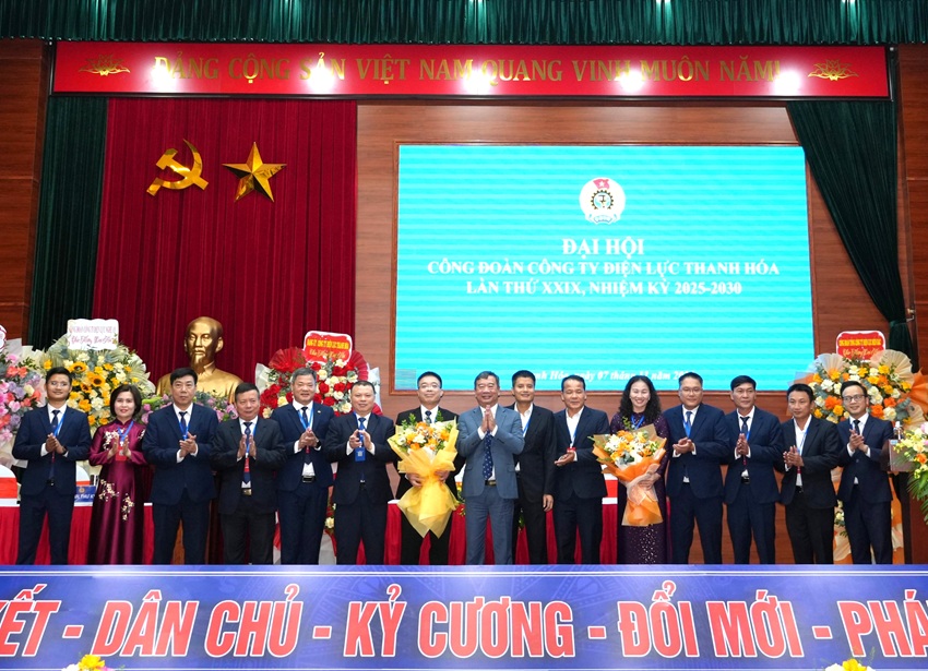 Thắp sáng niềm tin từ sức mạnh đoàn kết 11