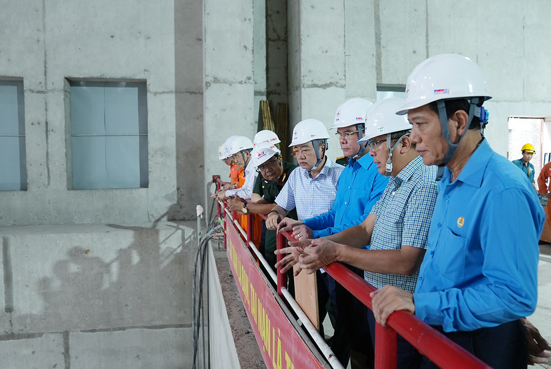 Thi đua lao động sáng tạo, đảm bảo an toàn trên công trường Thủy điện Hòa Bình mở rộng 2