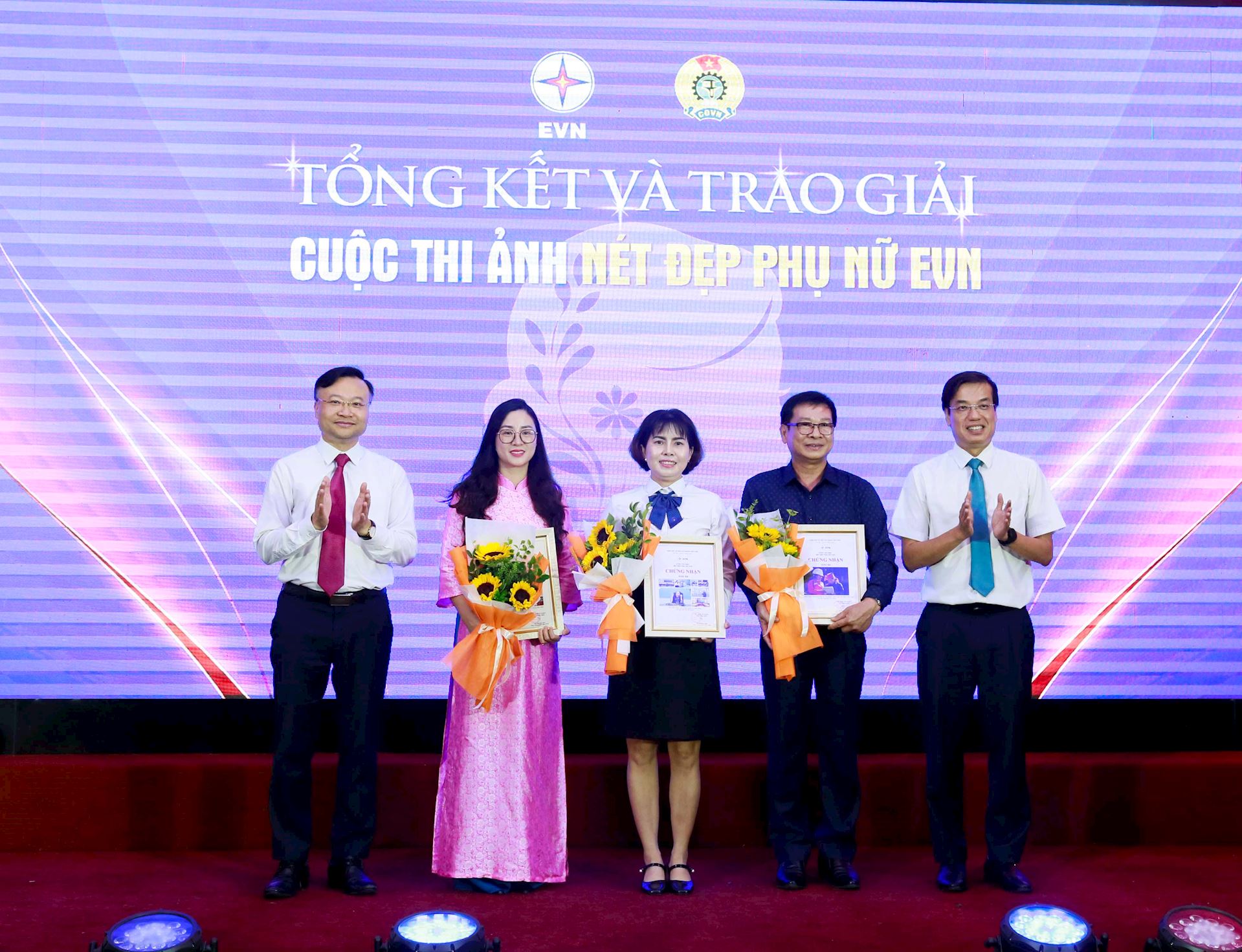 Tổng kết, trao giải Cuộc thi “Phụ nữ EVN sáng tạo” và Cuộc thi ảnh “Nét đẹp phụ nữ EVN” năm 2025  6