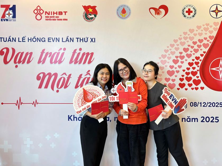 Tuần lễ hồng EVN – Khi những giọt máu hồng tiếp tục thắp sáng nghĩa tình người thợ điện Khánh Hòa 8