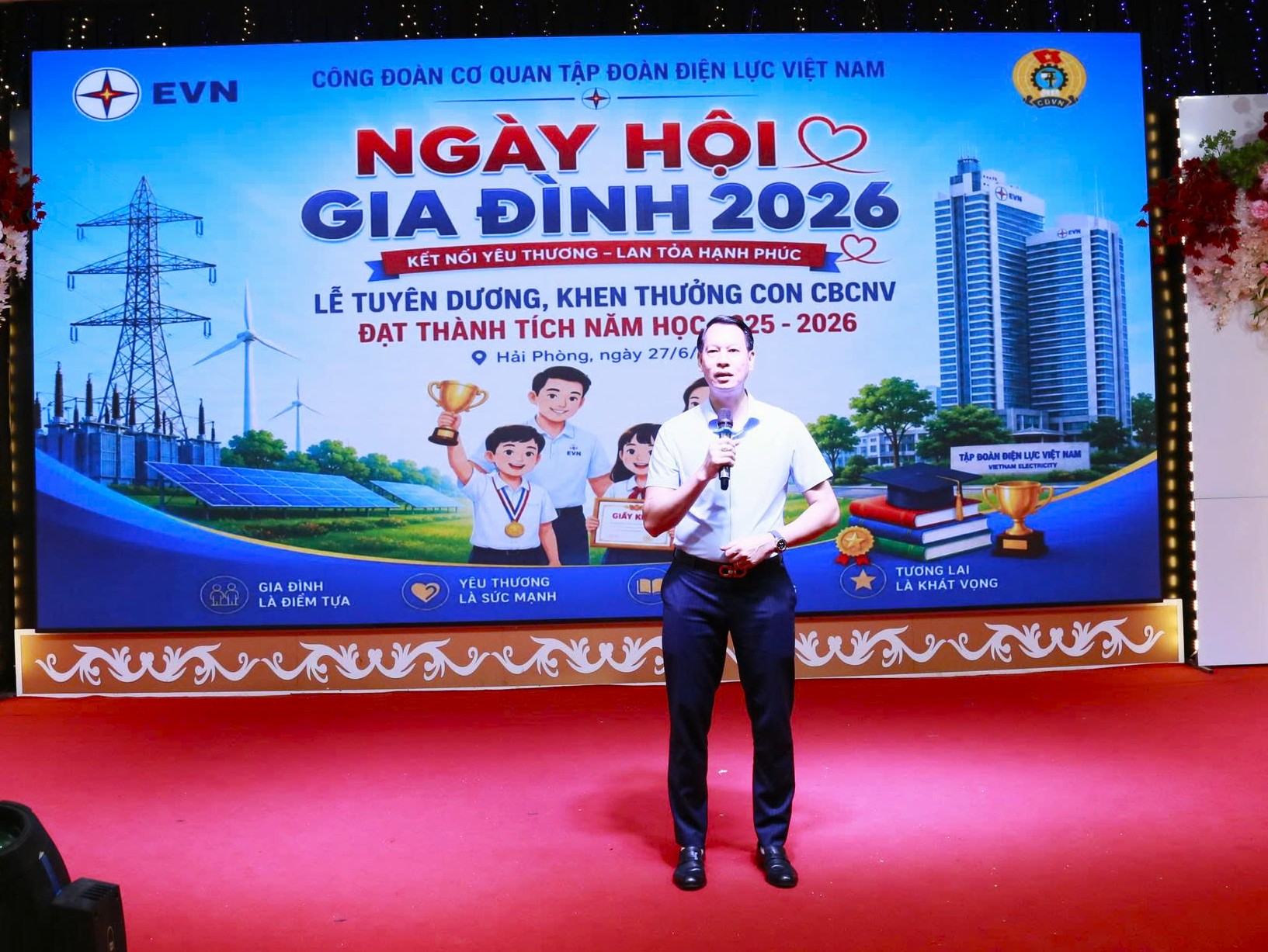 Ấm áp Ngày hội gia đình Cơ quan EVN năm 2026: Tôn vinh 