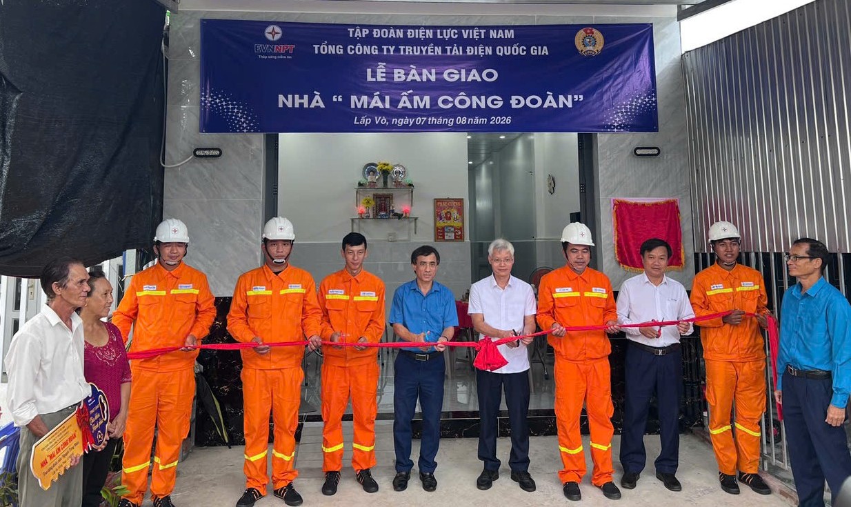 Ấm áp nghĩa tình từ “Mái ấm Công đoàn”