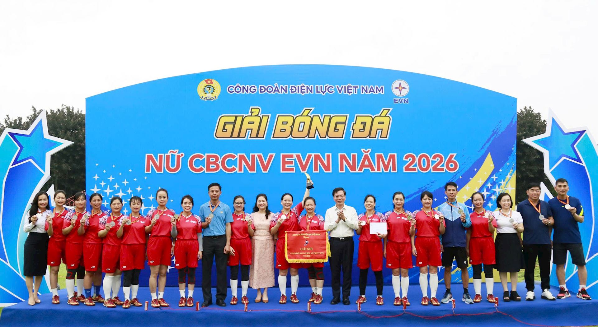 Bế mạc Giải bóng đá nữ cán bộ công nhân viên EVN năm 2026 4