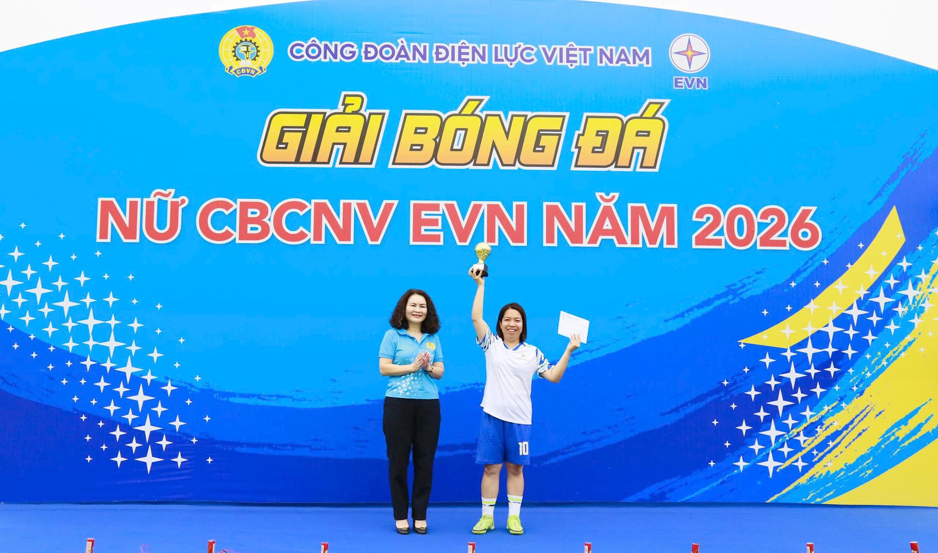 Bế mạc Giải bóng đá nữ cán bộ công nhân viên EVN năm 2026 6