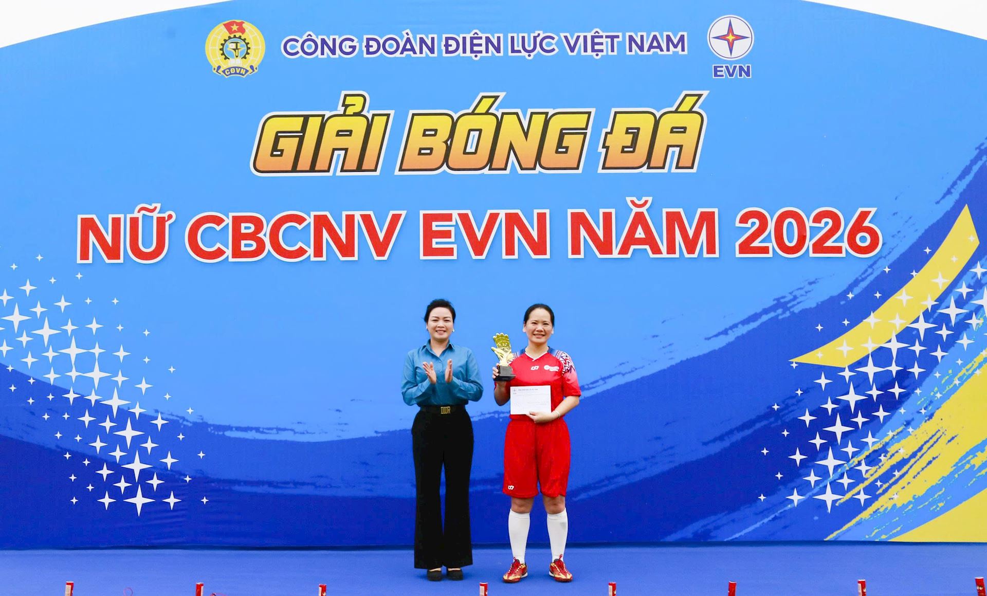 Bế mạc Giải bóng đá nữ cán bộ công nhân viên EVN năm 2026 7