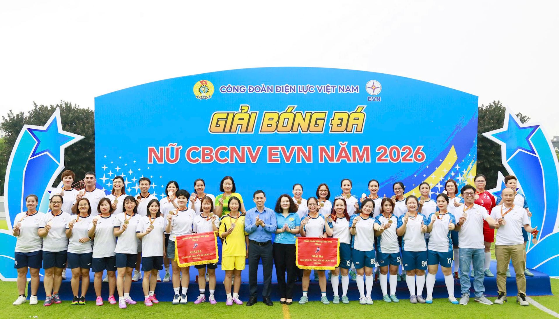 Bế mạc Giải bóng đá nữ cán bộ công nhân viên EVN năm 2026 8