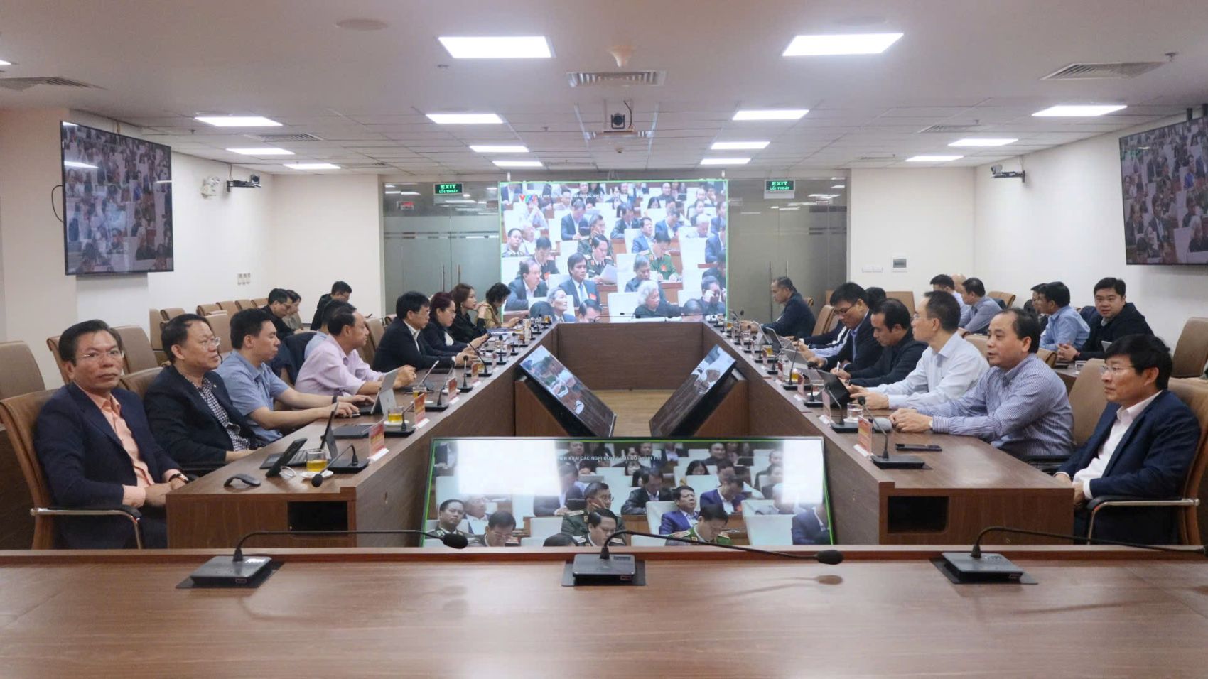 Các cấp Công đoàn tham gia Hội nghị toàn quốc quán triệt, triển khai thực hiện các Nghị quyết số 79 và 80 của Bộ Chính trị 1