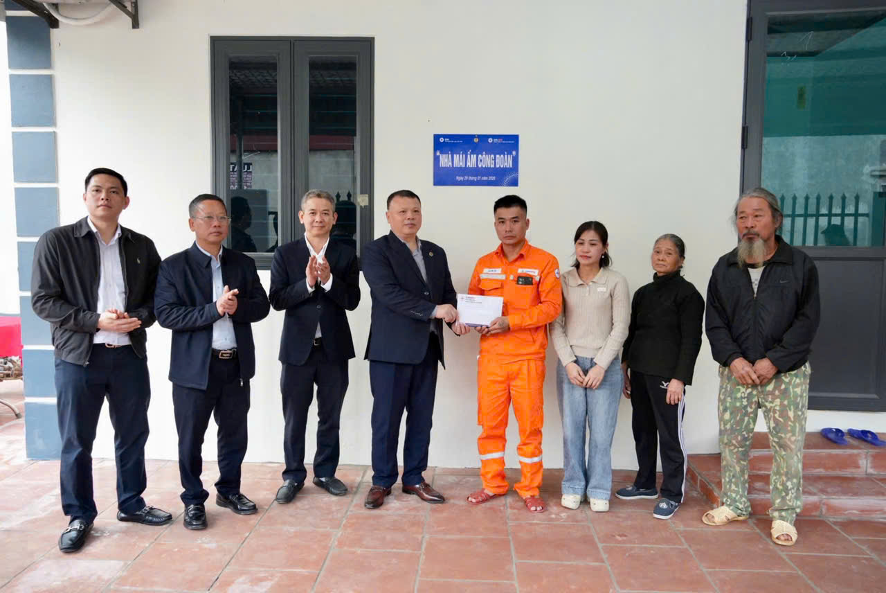 Chăm lo thiết thực cho đoàn viên, người lao động  – dấu ấn Công đoàn EVNNPC dịp Tết Bính Ngọ 2026 5