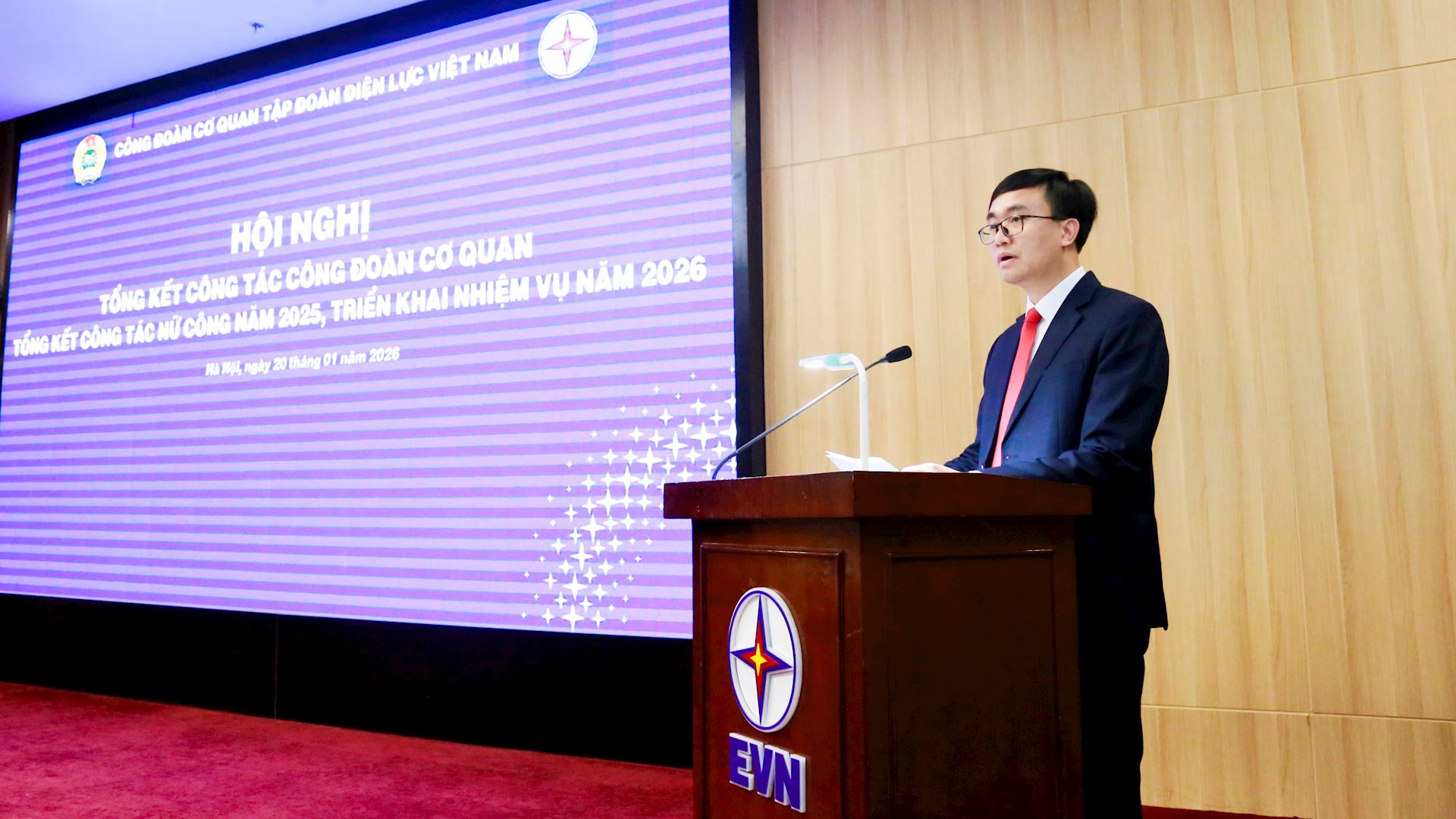 Công đoàn Cơ quan EVN được đề nghị tặng Cờ thi đua toàn diện của Tổng Liên đoàn Lao động Việt Nam năm 2025 1