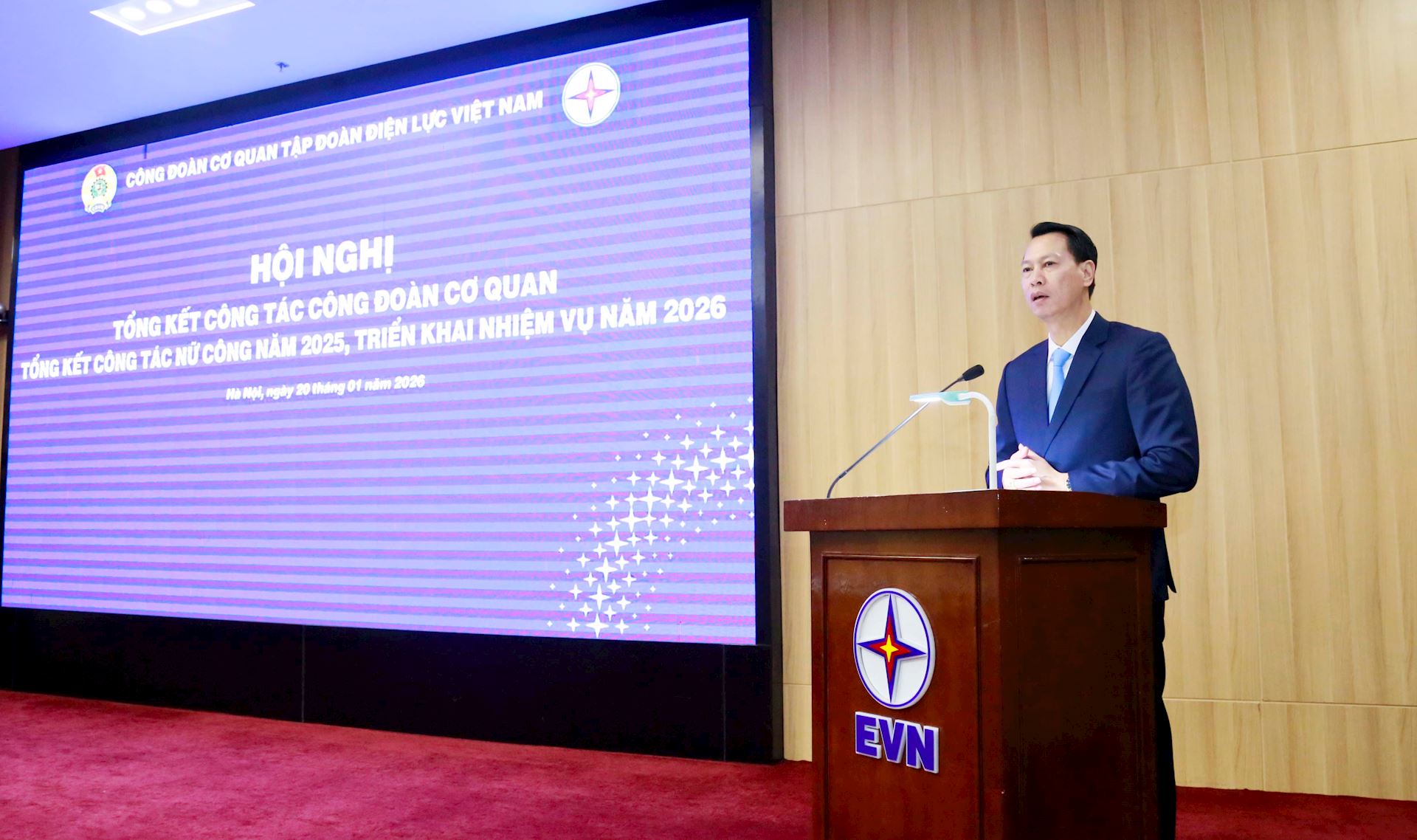 Công đoàn Cơ quan EVN được đề nghị tặng Cờ thi đua toàn diện của Tổng Liên đoàn Lao động Việt Nam năm 2025 2