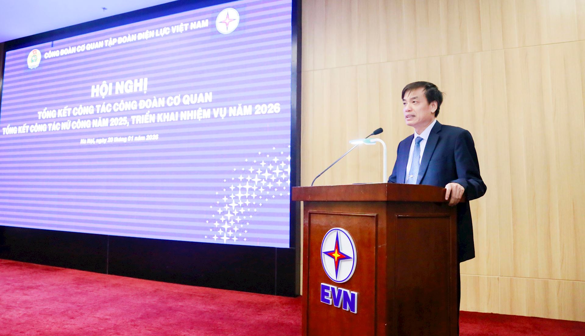 Công đoàn Cơ quan EVN được đề nghị tặng Cờ thi đua toàn diện của Tổng Liên đoàn Lao động Việt Nam năm 2025 4