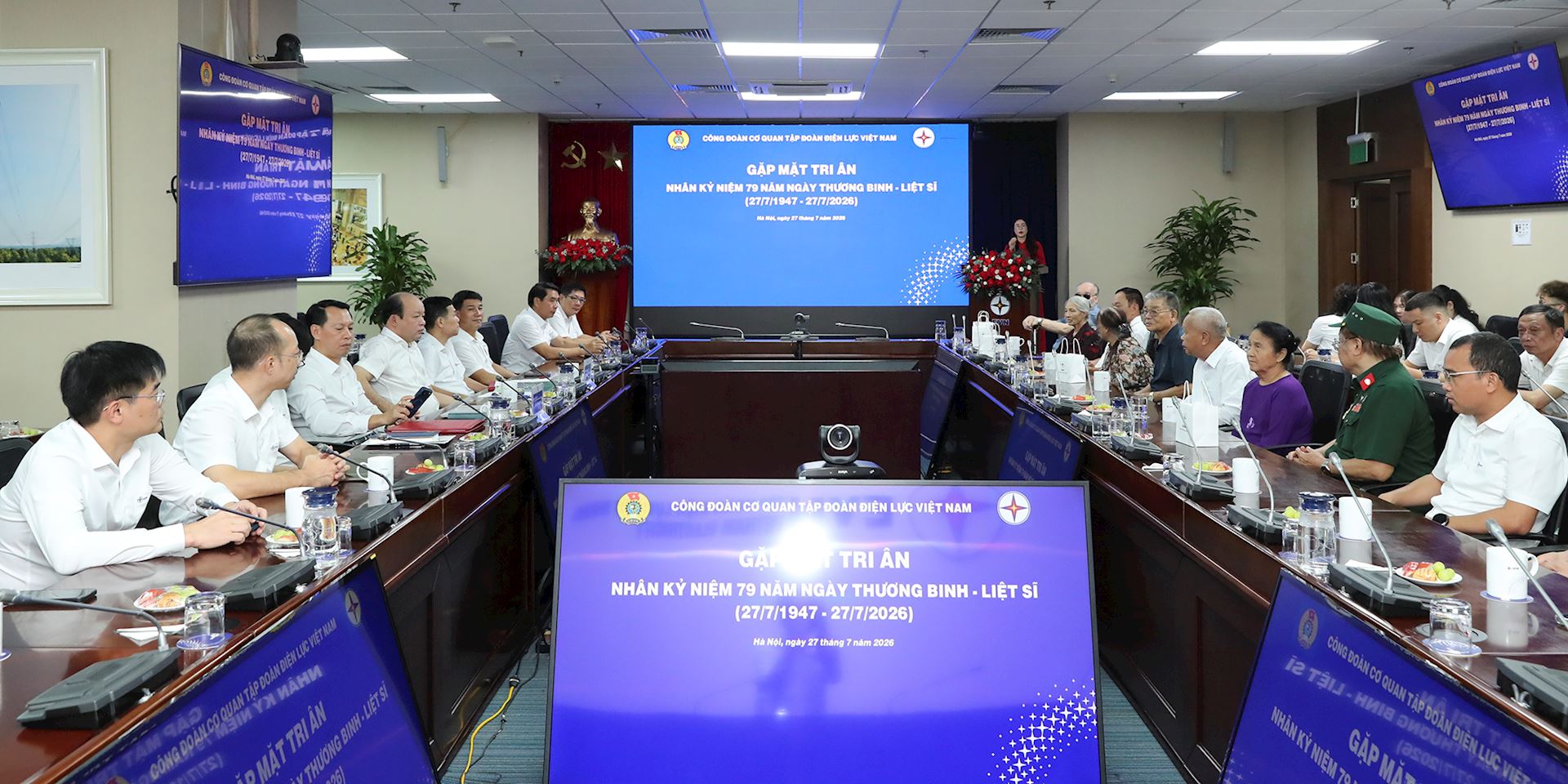 Công đoàn Cơ quan EVN tri ân người có công và gia đình chính sách