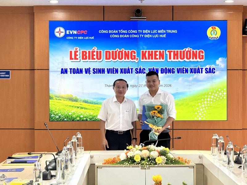 Công đoàn Công ty Điện lực Huế sơ kết công tác công đoàn 6 tháng đầu năm 2026 12