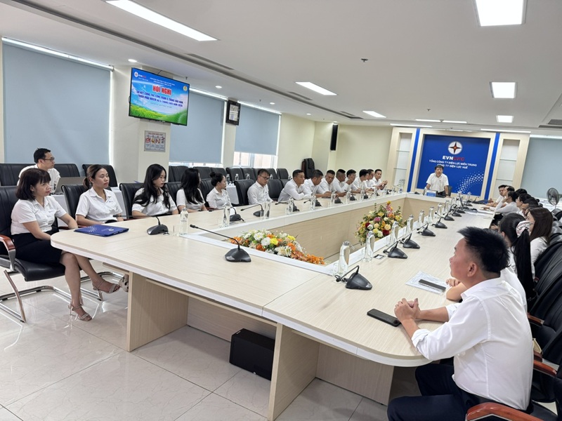 Công đoàn Công ty Điện lực Huế sơ kết công tác công đoàn 6 tháng đầu năm 2026