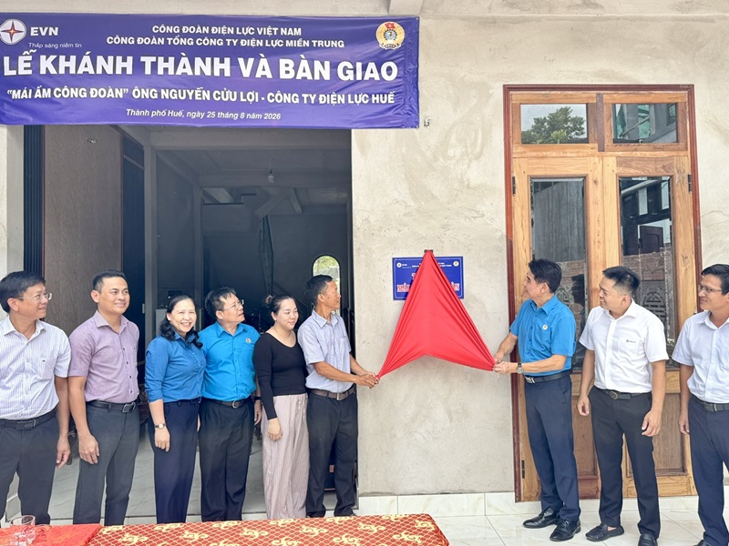 Công đoàn Công ty Điện lực Huế tổ chức Lễ khánh thành và bàn giao nhà “Mái ấm Công đoàn” EVN cho đoàn viên  7
