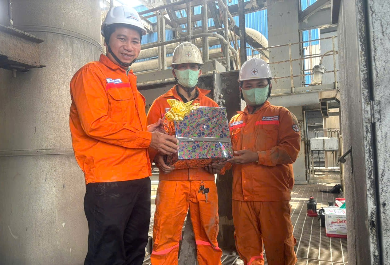 Công đoàn Công ty Nhiệt điện Duyên Hải thăm hỏi, động viên người lao động nhân Tháng Công nhân năm 2026 1