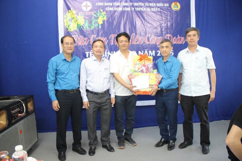 CÔNG ĐOÀN CÔNG TY TRUYỀN TẢI ĐIỆN 2 HOÀN THÀNH TỔ CHỨC “BỮA CƠM TẤT NIÊN CÔNG ĐOÀN” 5