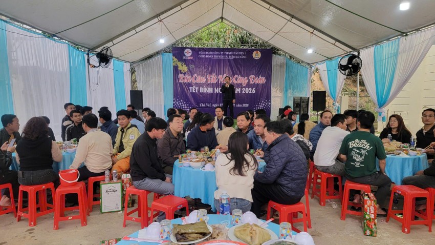 CÔNG ĐOÀN CÔNG TY TRUYỀN TẢI ĐIỆN 2 TỔ CHỨC CHƯƠNG TRÌNH “BÁNH CHƯNG XANH TRÊN CÁC CUNG ĐƯỜNG TRUYỀN TẢI ĐIỆN”. 6