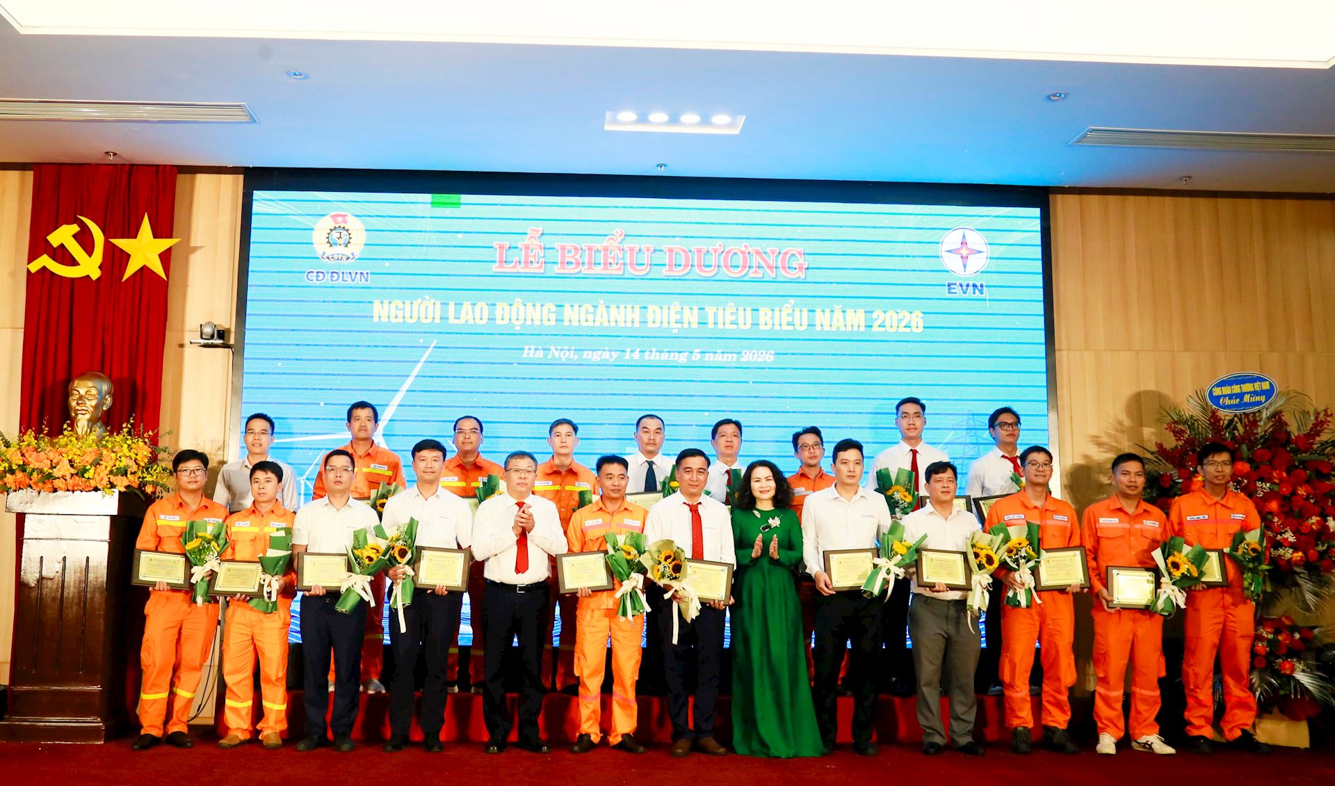Công đoàn Điện lực Việt Nam: Biểu dương, khen thưởng nhiều tập thể, cá nhân dịp Tháng Công nhân 2026 10