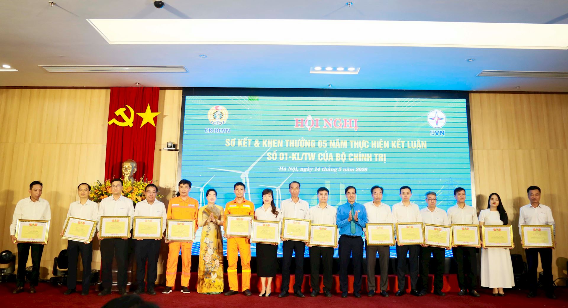 Công đoàn Điện lực Việt Nam: Biểu dương, khen thưởng nhiều tập thể, cá nhân dịp Tháng Công nhân 2026 7