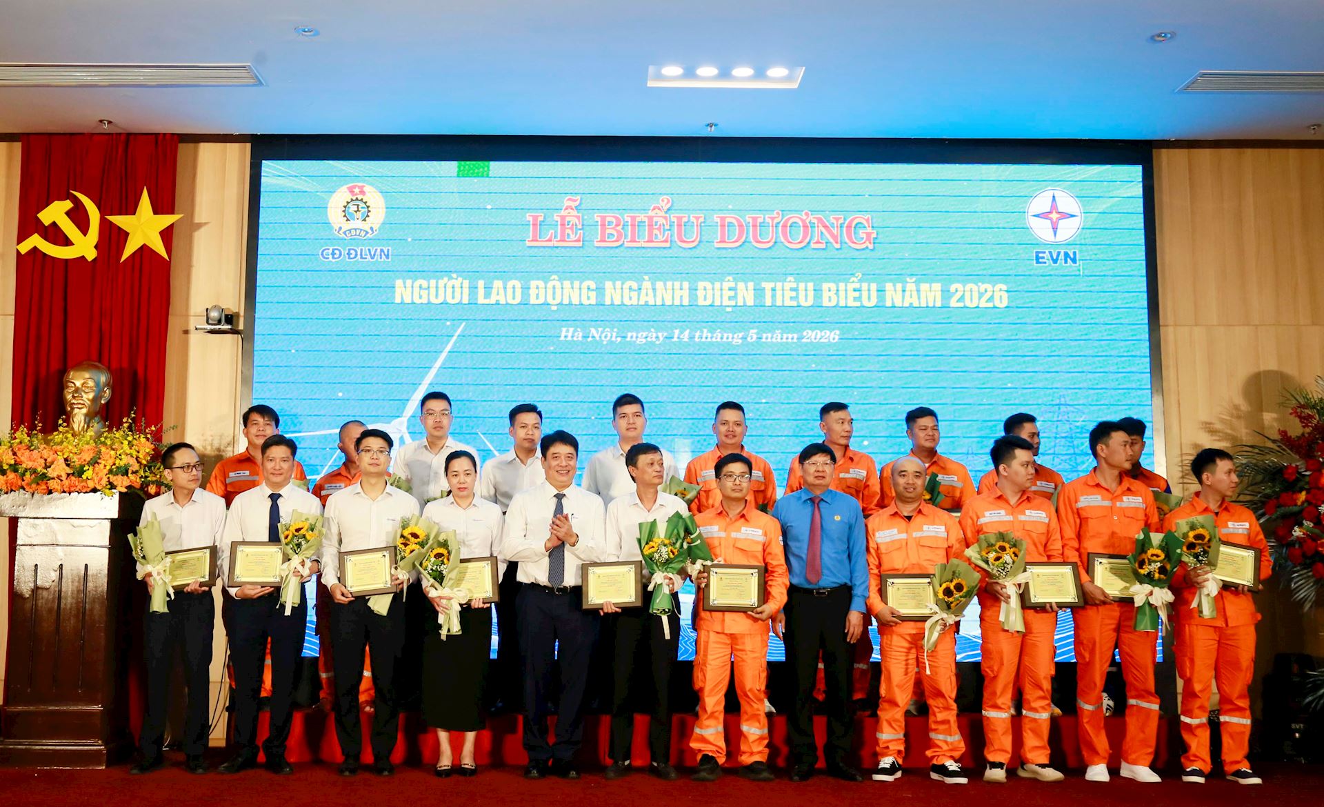 Công đoàn Điện lực Việt Nam: Biểu dương, khen thưởng nhiều tập thể, cá nhân dịp Tháng Công nhân 2026 8