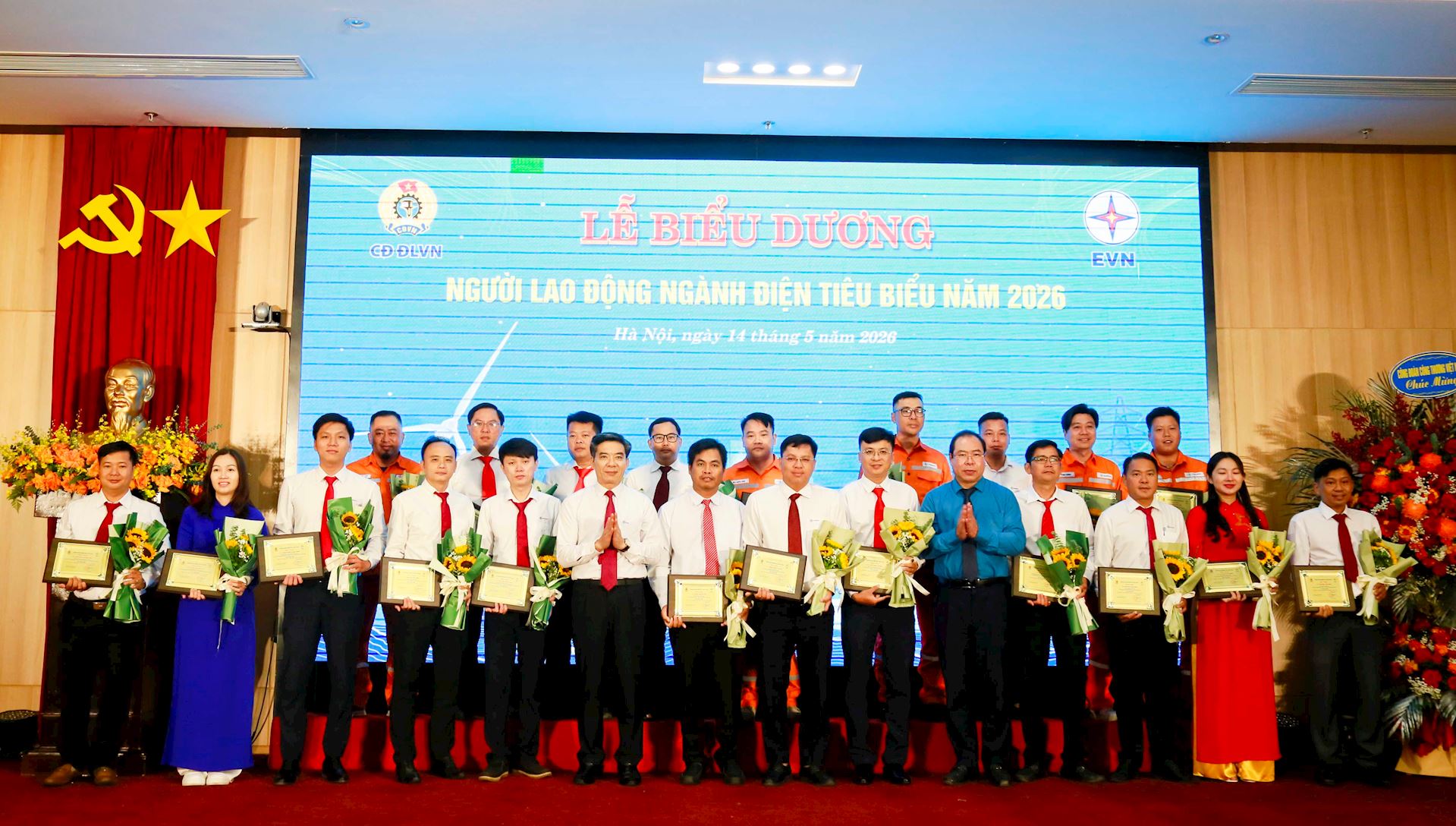 Công đoàn Điện lực Việt Nam: Biểu dương, khen thưởng nhiều tập thể, cá nhân dịp Tháng Công nhân 2026 9