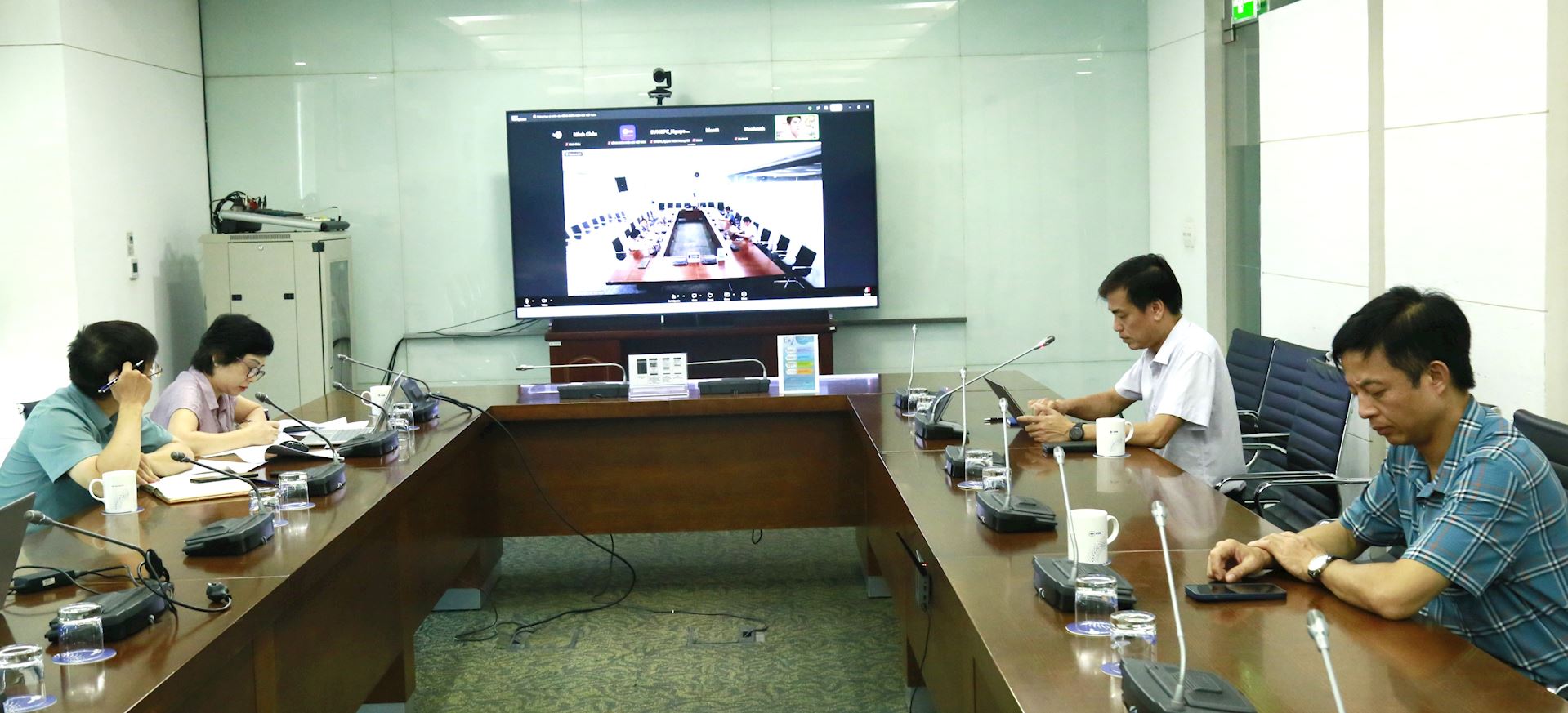 Công đoàn Điện lực Việt Nam họp trực tuyến góp ý dự thảo Hướng dẫn thi hành Điều lệ Công đoàn Việt Nam khóa XIV 1