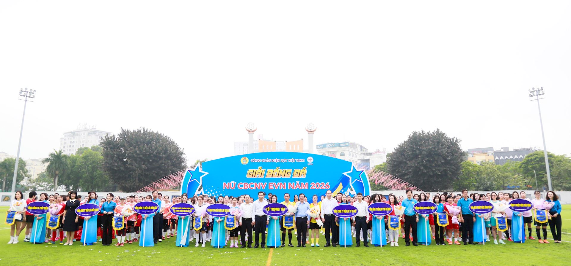 Công đoàn Điện lực Việt Nam Khai mạc Giải bóng đá nữ CBCNV năm 2026 2
