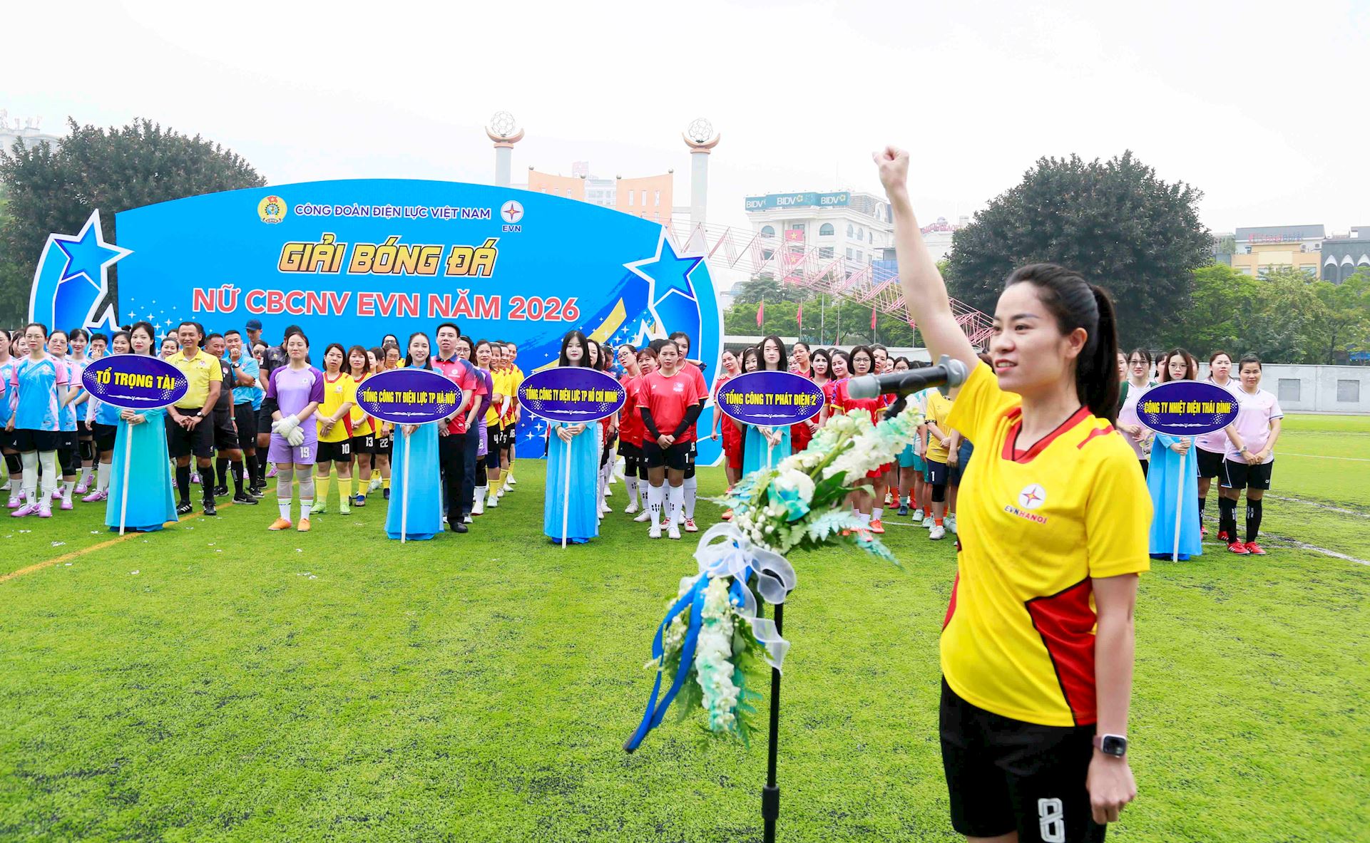 Công đoàn Điện lực Việt Nam Khai mạc Giải bóng đá nữ CBCNV năm 2026 5