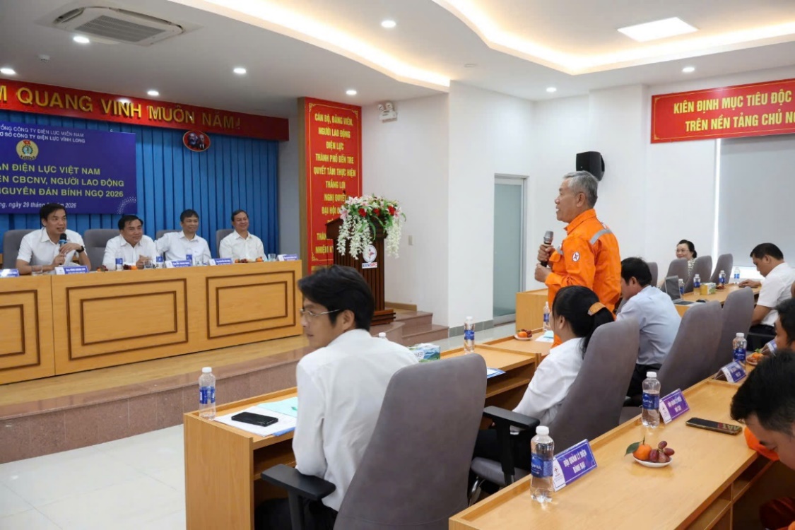 Công đoàn Điện lực Việt Nam mang Xuân ấm áp đến người lao động Công ty Điện lực Vĩnh Long 1