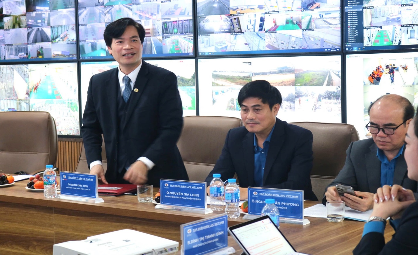 Công đoàn Điện lực Việt Nam thăm, chúc Tết đoàn viên, người lao động các đơn vị điện lực Thủ đô 5