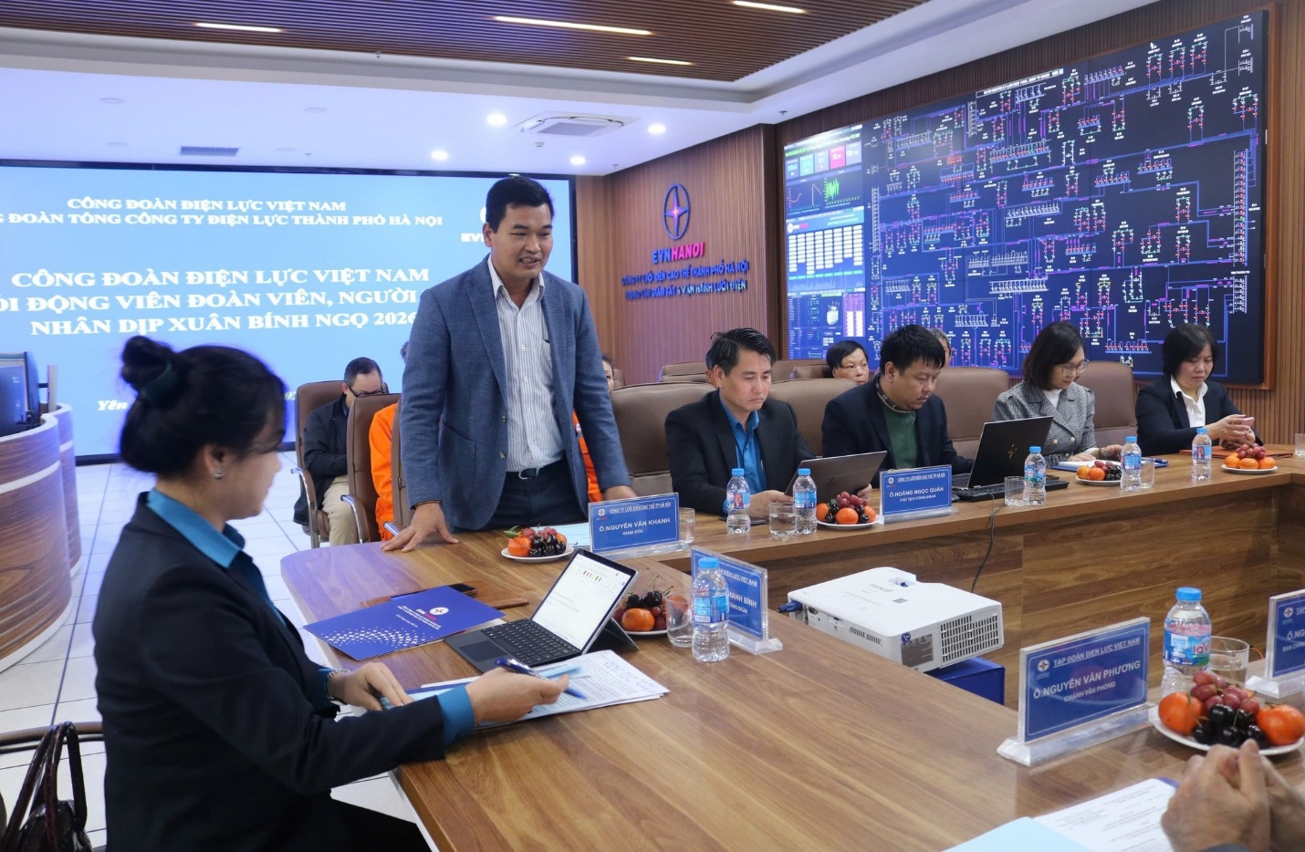 Công đoàn Điện lực Việt Nam thăm, chúc Tết đoàn viên, người lao động các đơn vị điện lực Thủ đô