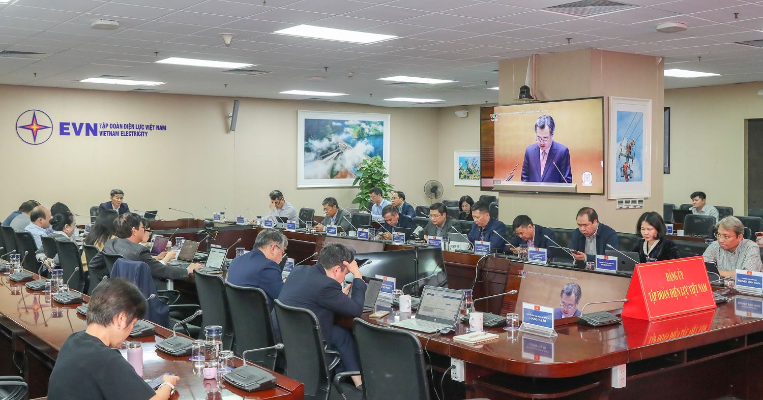 Công đoàn Điện lực Việt Nam tham gia Hội nghị toàn quốc quán triệt, triển khai thực hiện các Nghị quyết số 79 và 80 của Bộ Chính trị