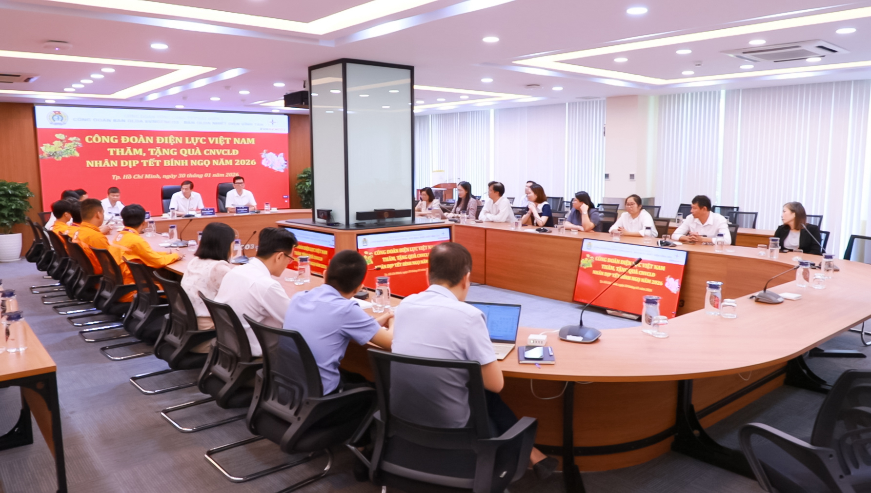 Công đoàn Điện lực Việt Nam thăm, tặng quà cho đoàn viên, NLĐ EVNGENCO3 dịp tết Nguyên đán Bính Ngọ năm 2026 3