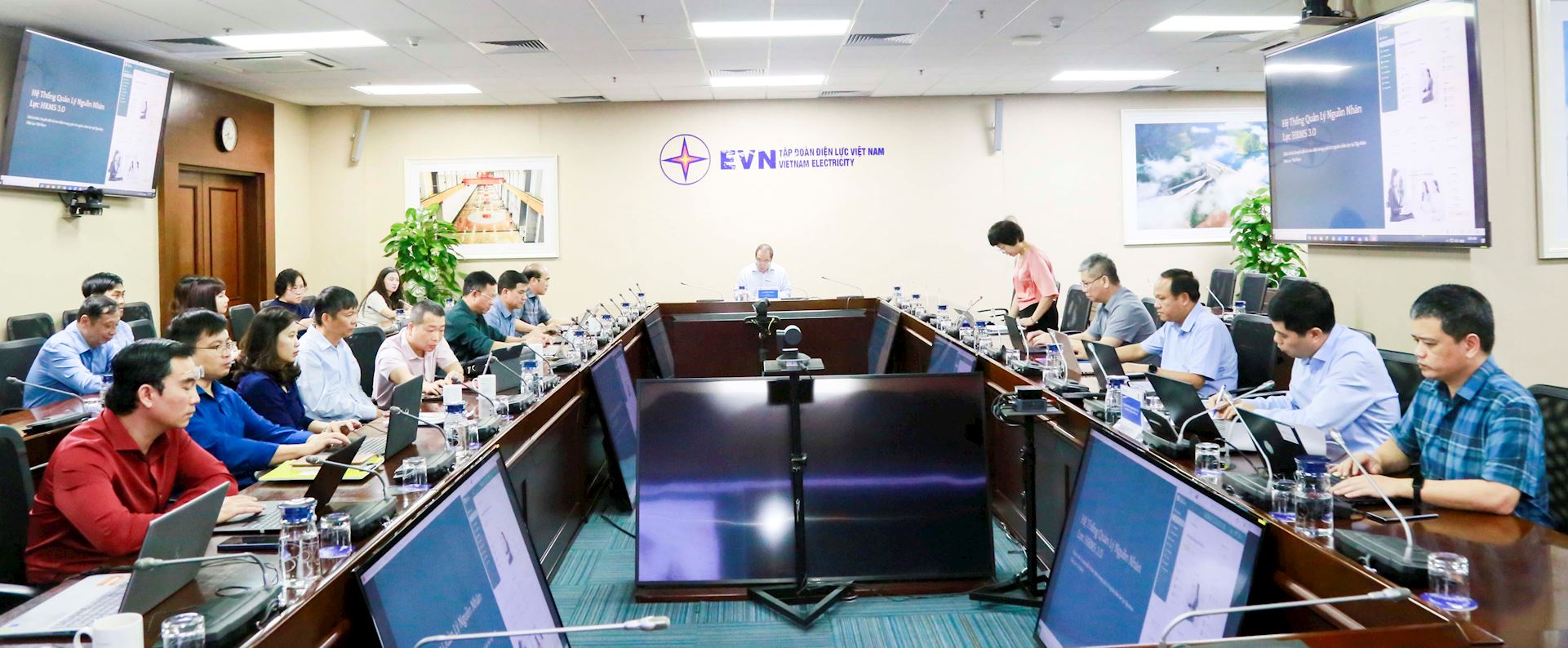 Công đoàn Điện lực Việt Nam tổ chức đào tạo HRMS 3.0 và tiện ích văn phòng trên nền tảng SmartEVN 1