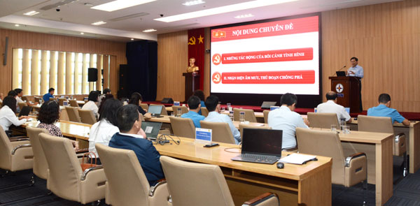 Công đoàn Điện lực Việt Nam tổ chức Hội nghị tập huấn nghiệp vụ công tác tuyên giáo, dư luận xã hội 7