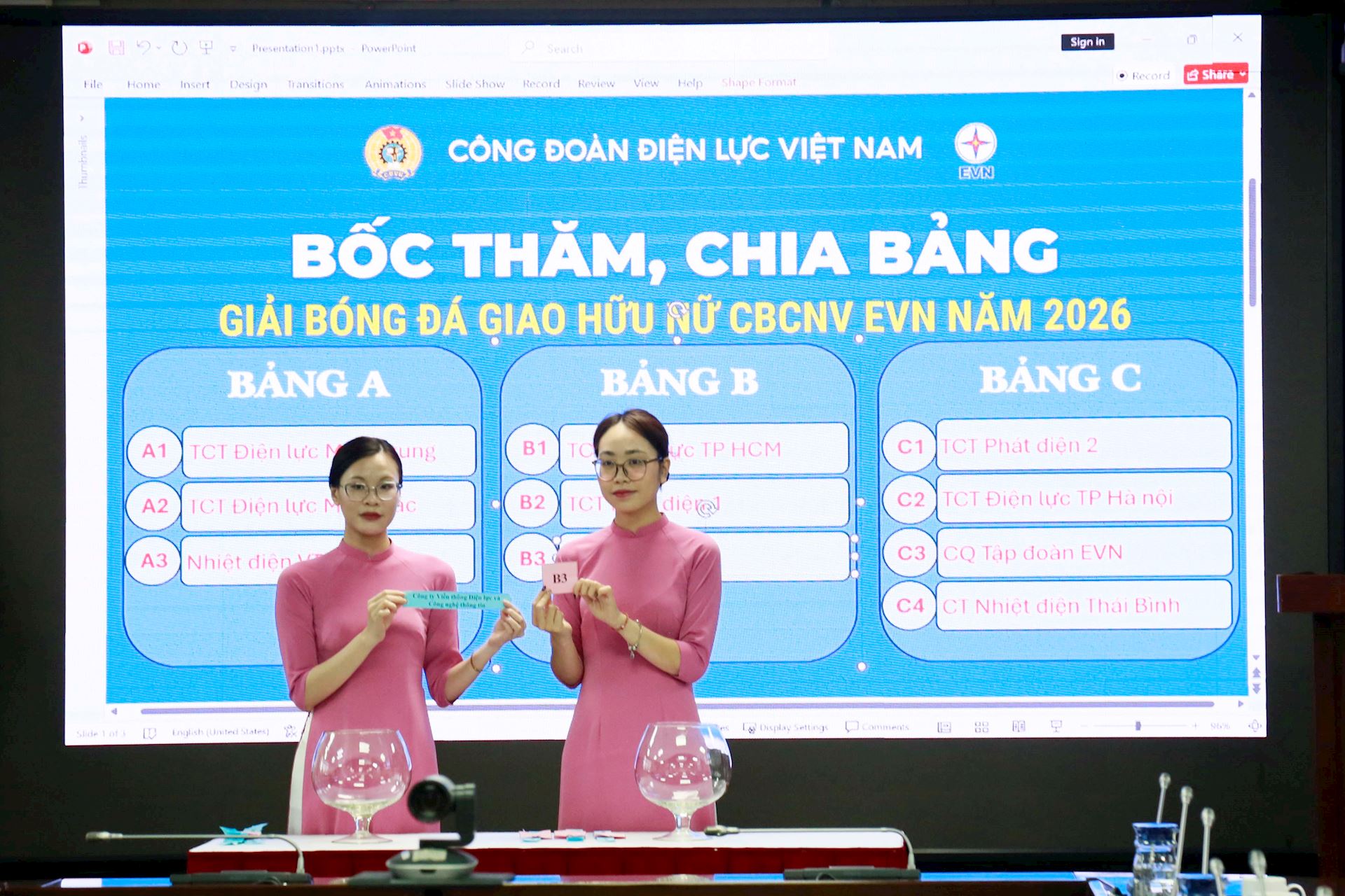 Công đoàn Điện lực Việt Nam tổ chức lễ bốc thăm, chia bảng Giải bóng đá giao hữu nữ CBCNV EVN năm 2026 4