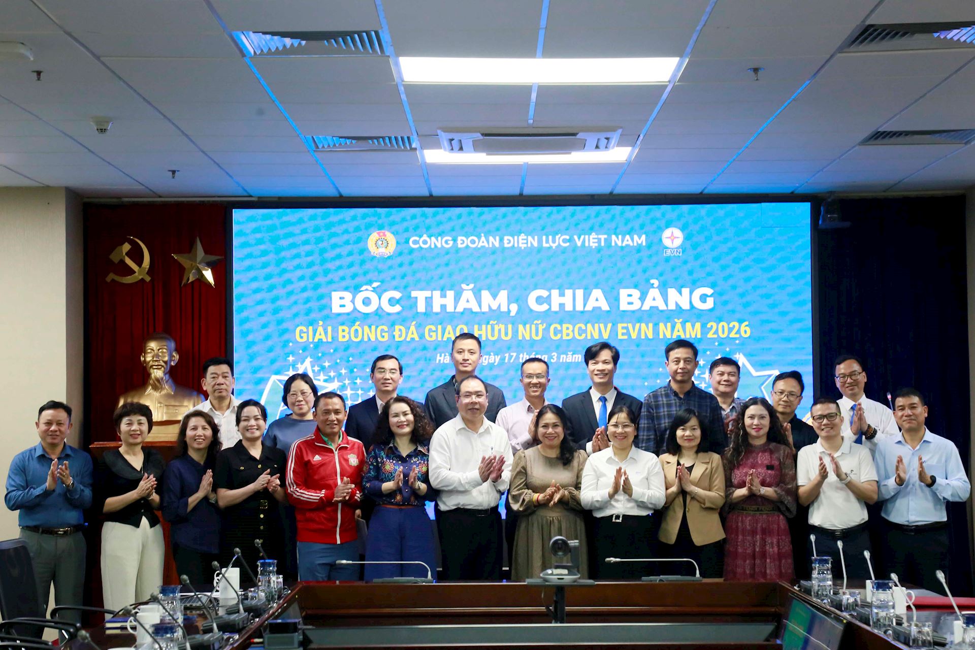 Công đoàn Điện lực Việt Nam tổ chức lễ bốc thăm, chia bảng Giải bóng đá giao hữu nữ CBCNV EVN năm 2026 5