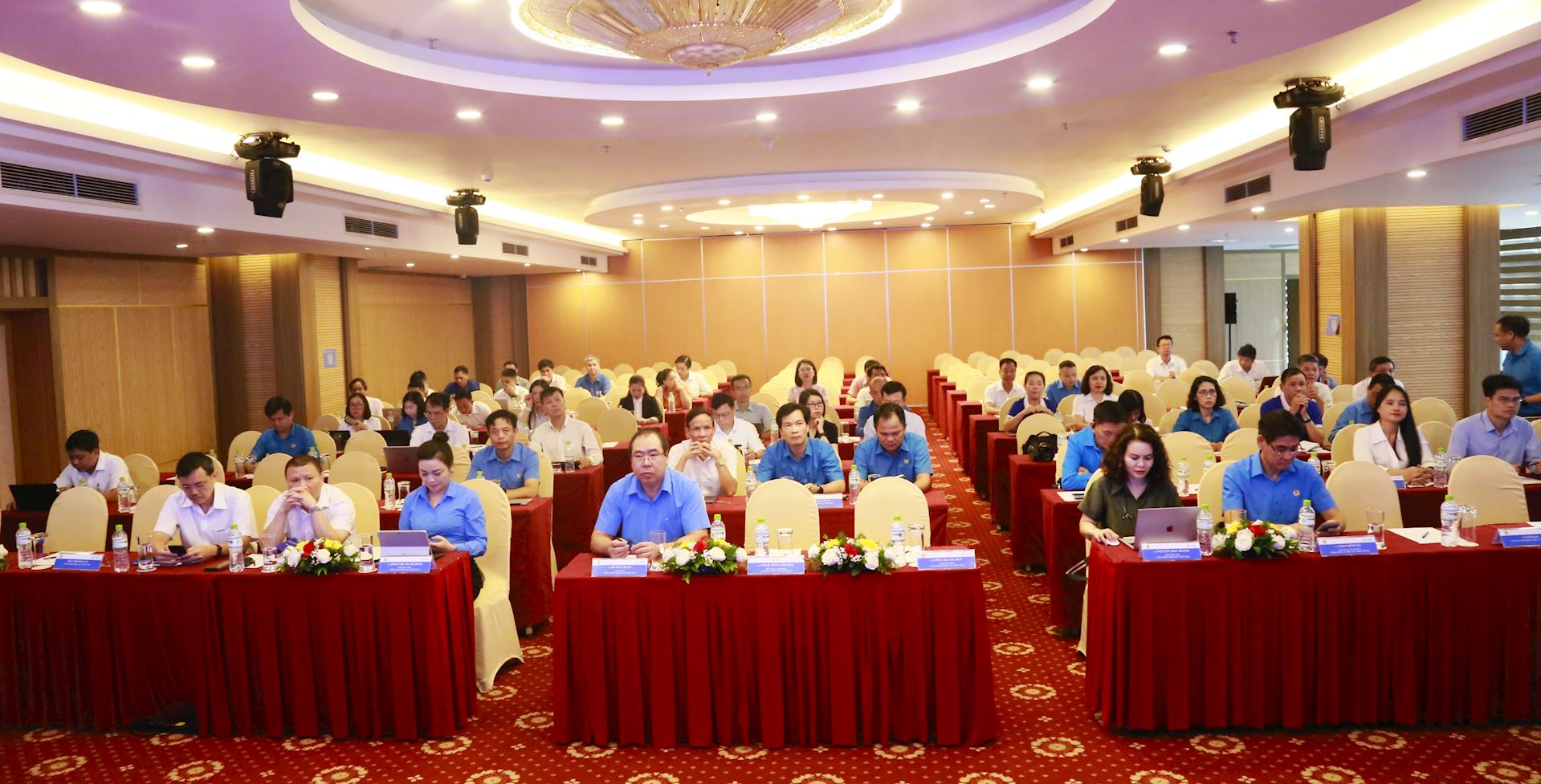 Công đoàn Điện lực Việt Nam tổ chức tập huấn đổi mới nội dung, phương pháp hoạt động của Chủ tịch Công đoàn cơ sở 1