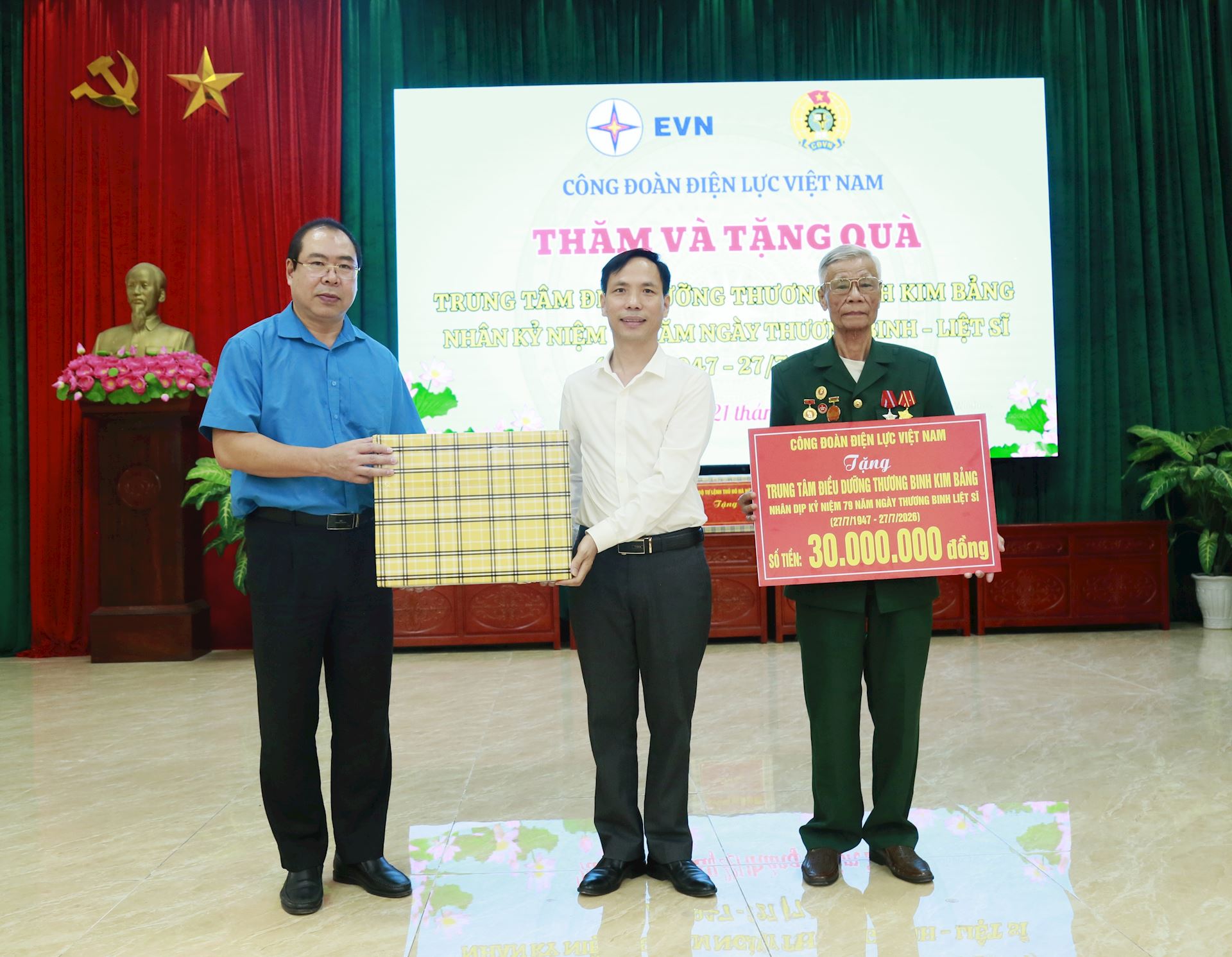 Công đoàn Điện lực Việt Nam tri ân các thương binh, bệnh binh nhân kỷ niệm 79 năm Ngày Thương binh - Liệt sĩ 4
