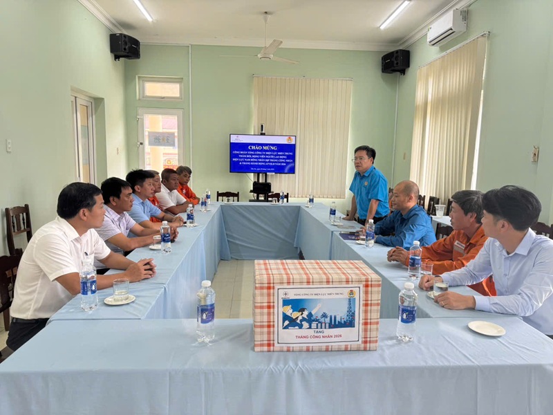 Công đoàn EVNCPC: Thăm hỏi, động viên người lao động Công ty Điện lực Huế nhân dịp Tháng công nhân và Tháng hành động ATVSLĐ năm 2026