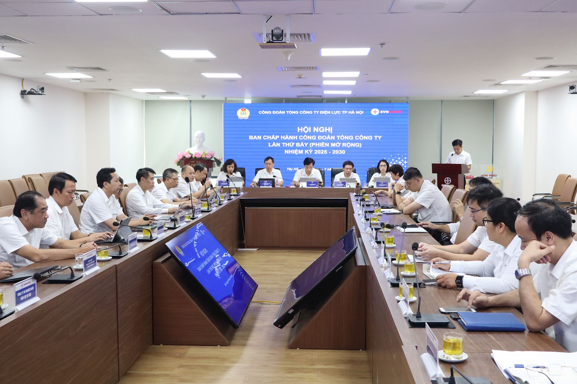 Công đoàn EVNHANOI tổ chức Hội nghị Ban Chấp hành Công đoàn Tổng công ty mở rộng lần thứ 7, nhiệm kỳ 2025–2030