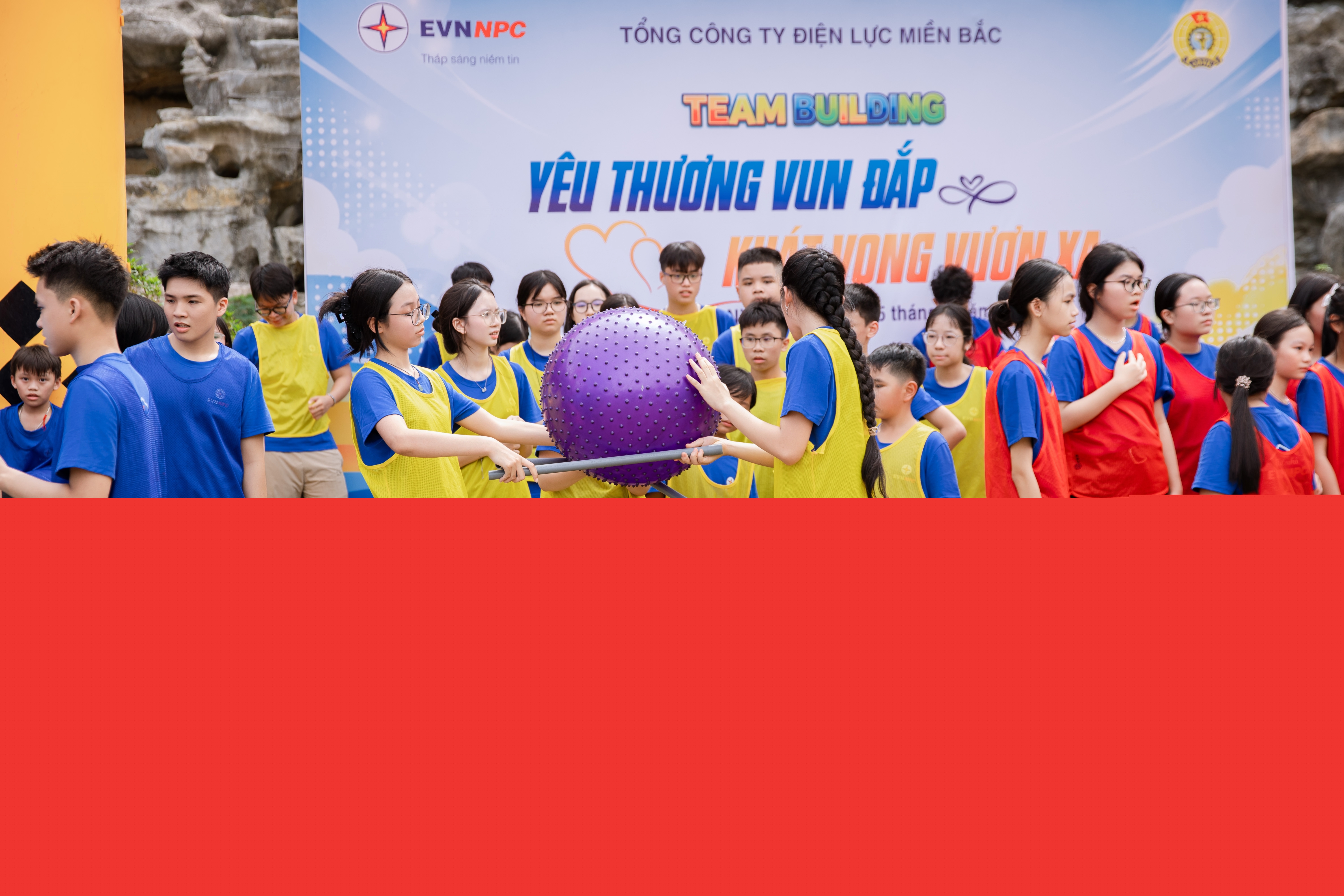 Công đoàn EVNNPC tổ chức chuỗi hoạt động trải nghiệm ý nghĩa dành cho các gia đình và học sinh năm 2026