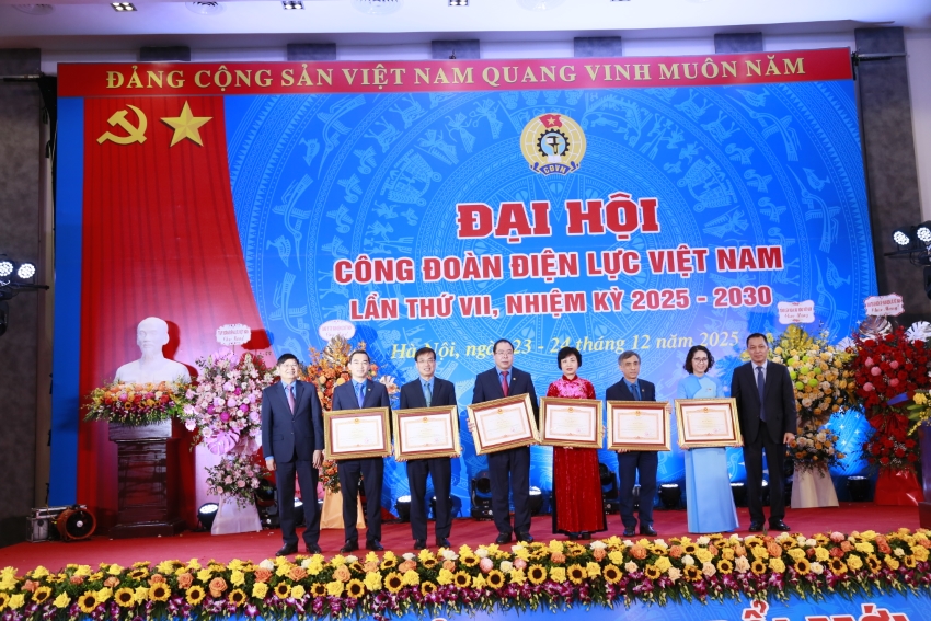 Công đoàn EVNNPT năm 2025 - Những con số biết nói  và dấu ấn đồng hành vì người lao động 9