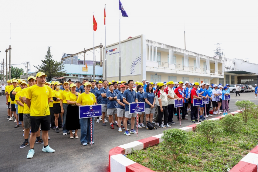 Công đoàn EVNNPT: Nhiều hoạt động thiết thực chăm lo người lao động trong Tháng Công nhân 2026