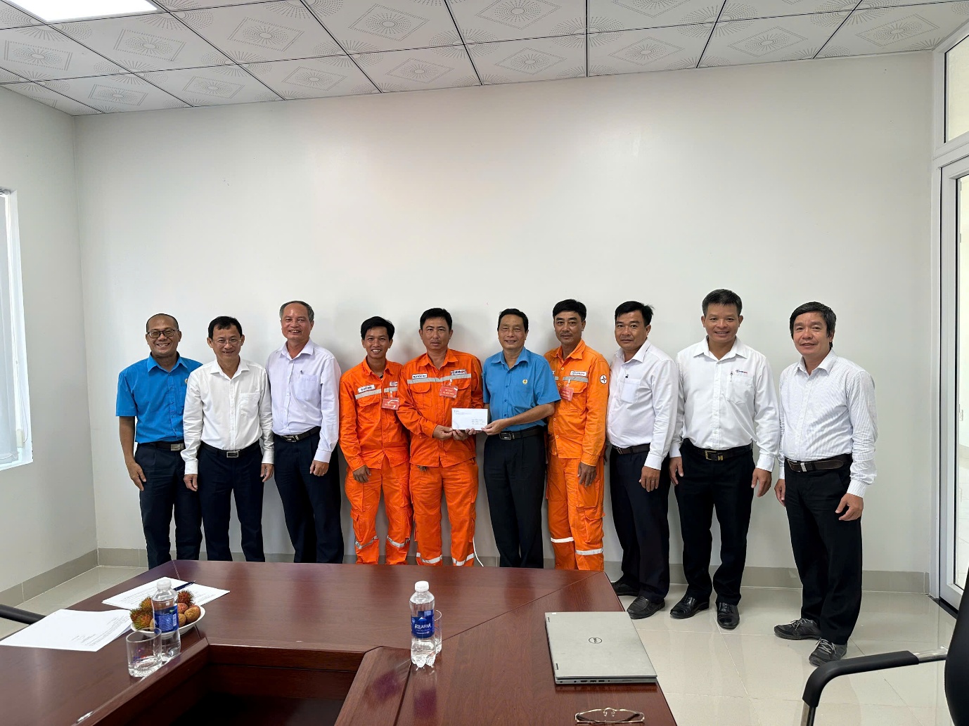 Công đoàn EVNSPC chăm lo Tết Nguyên đán cho người lao động 3